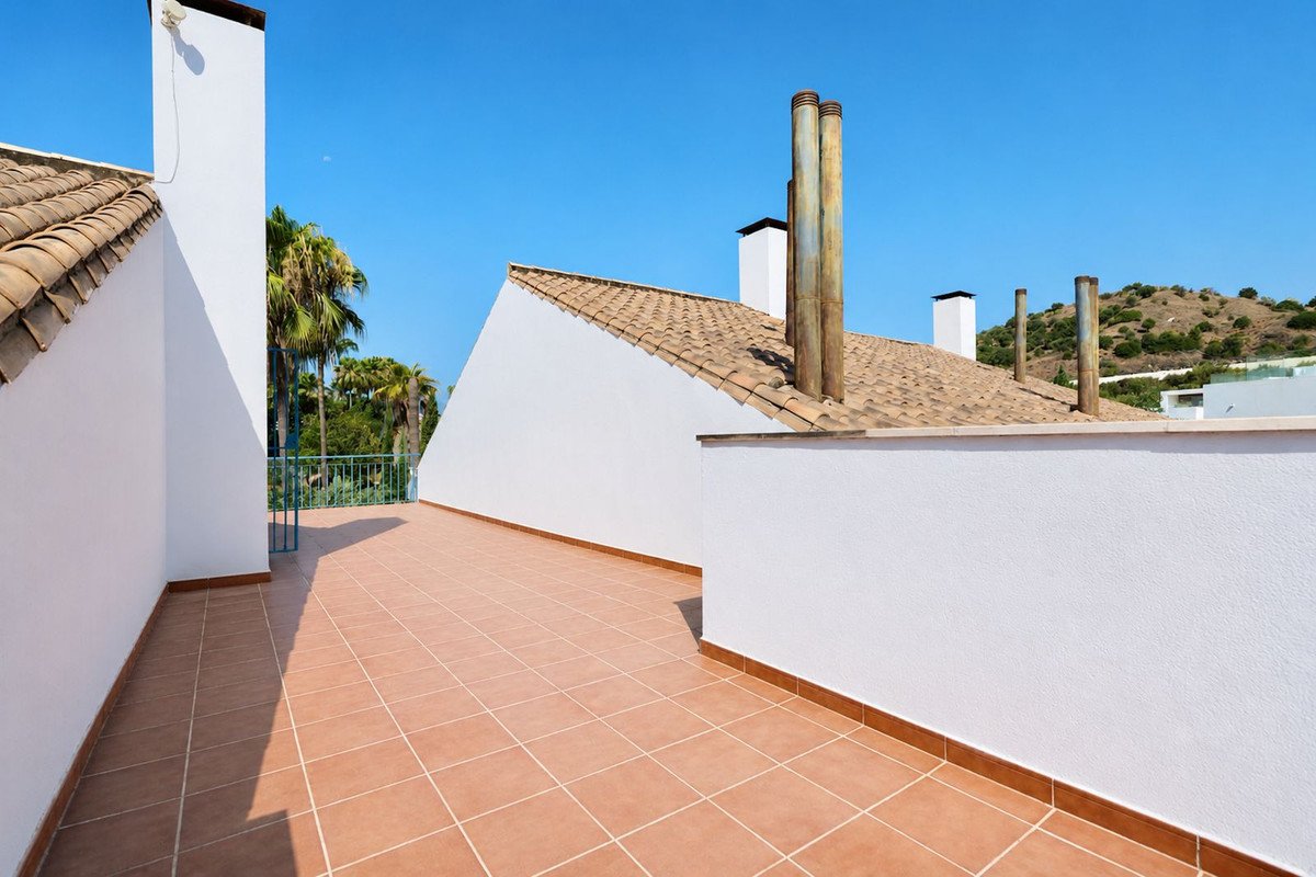 4 Bed Townhouse in Nueva Andalucía