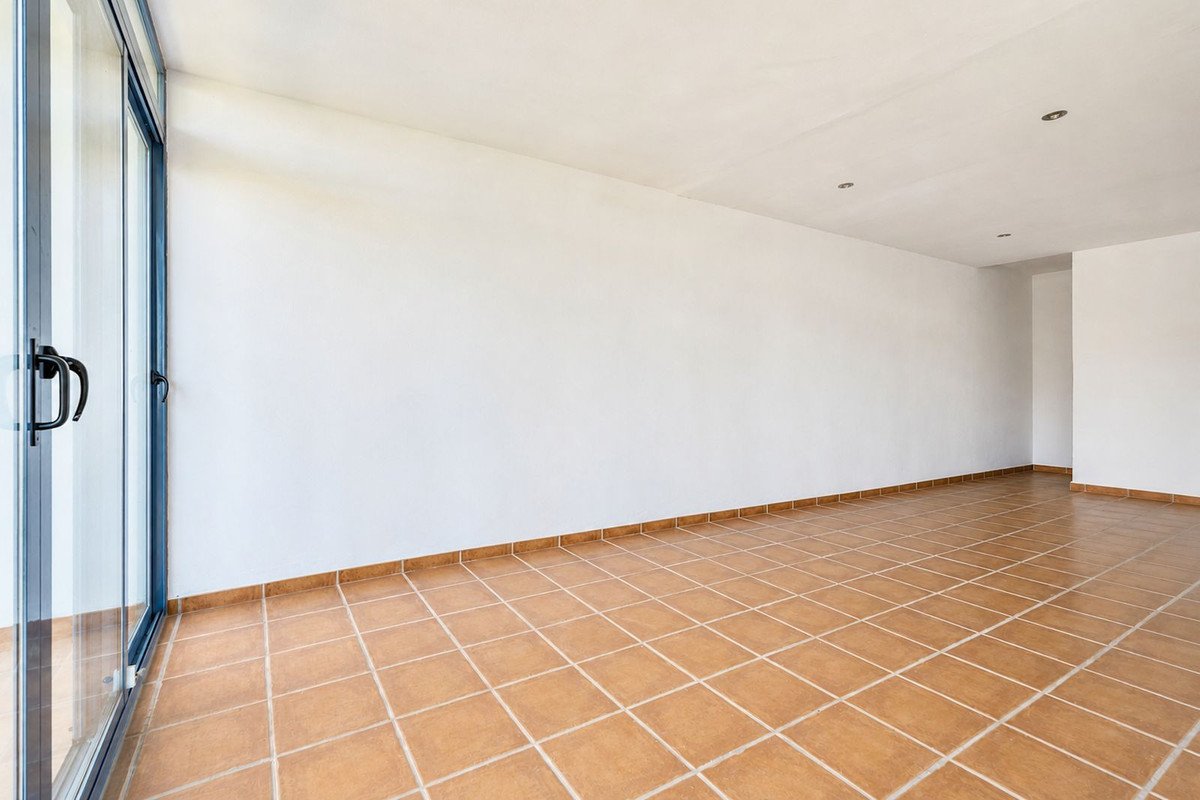 4 Bed Townhouse in Nueva Andalucía