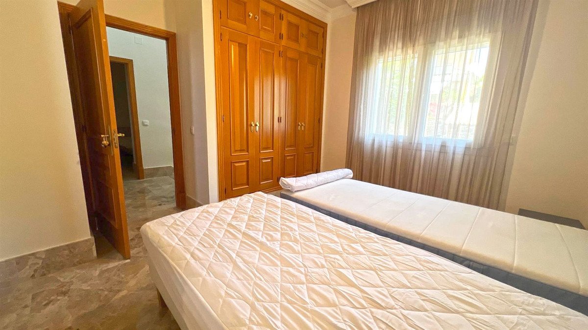 3 Bed Semi-Detached House in Marbella