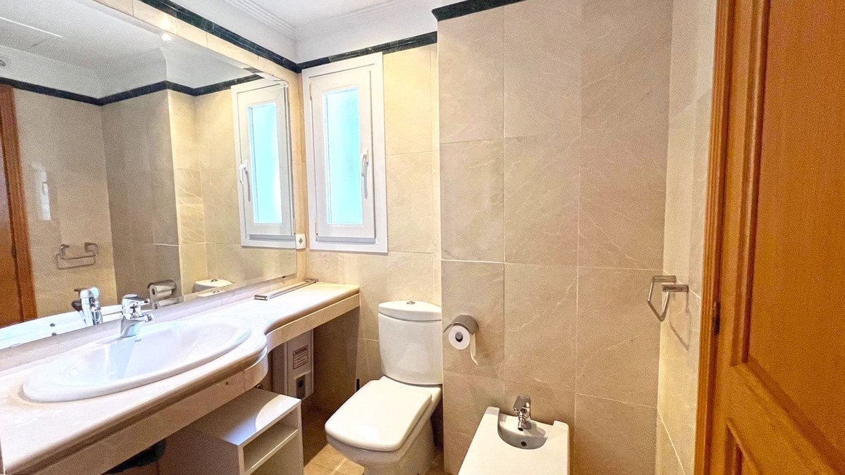 3 Bed Semi-Detached House in Marbella