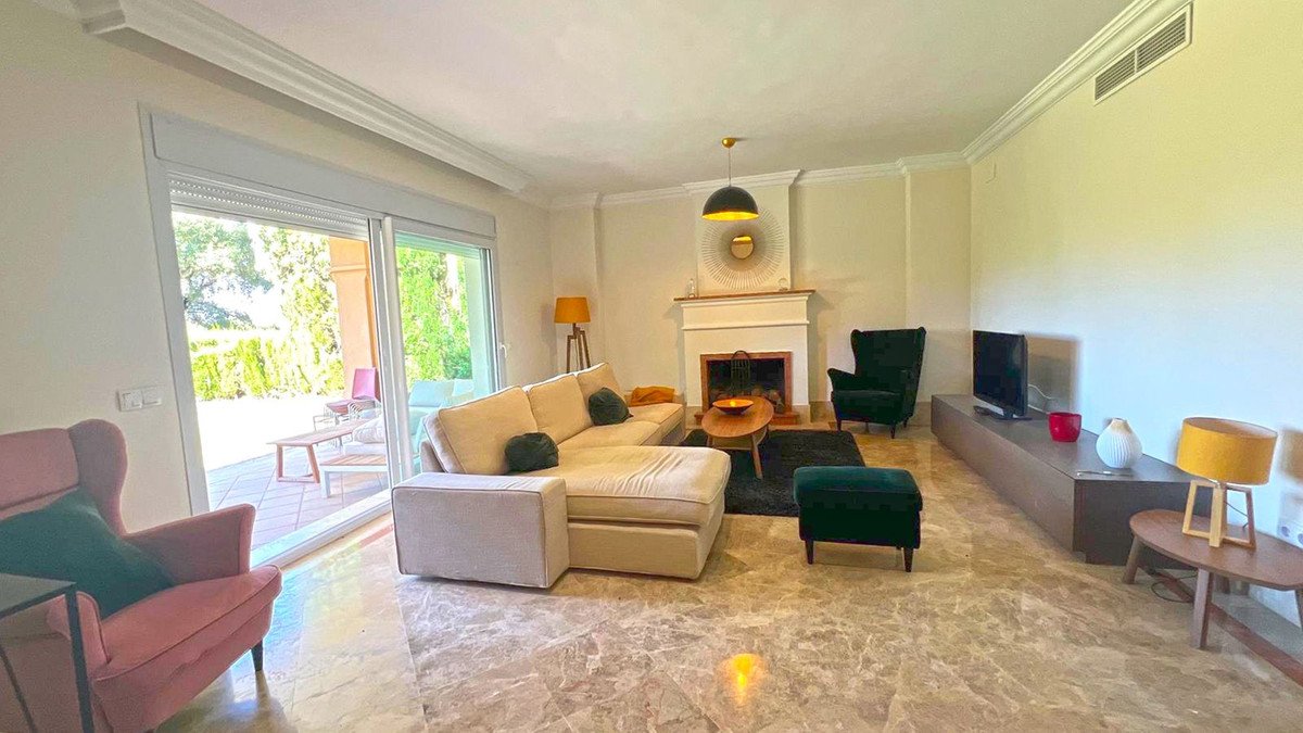 3 Bed Semi-Detached House in Marbella