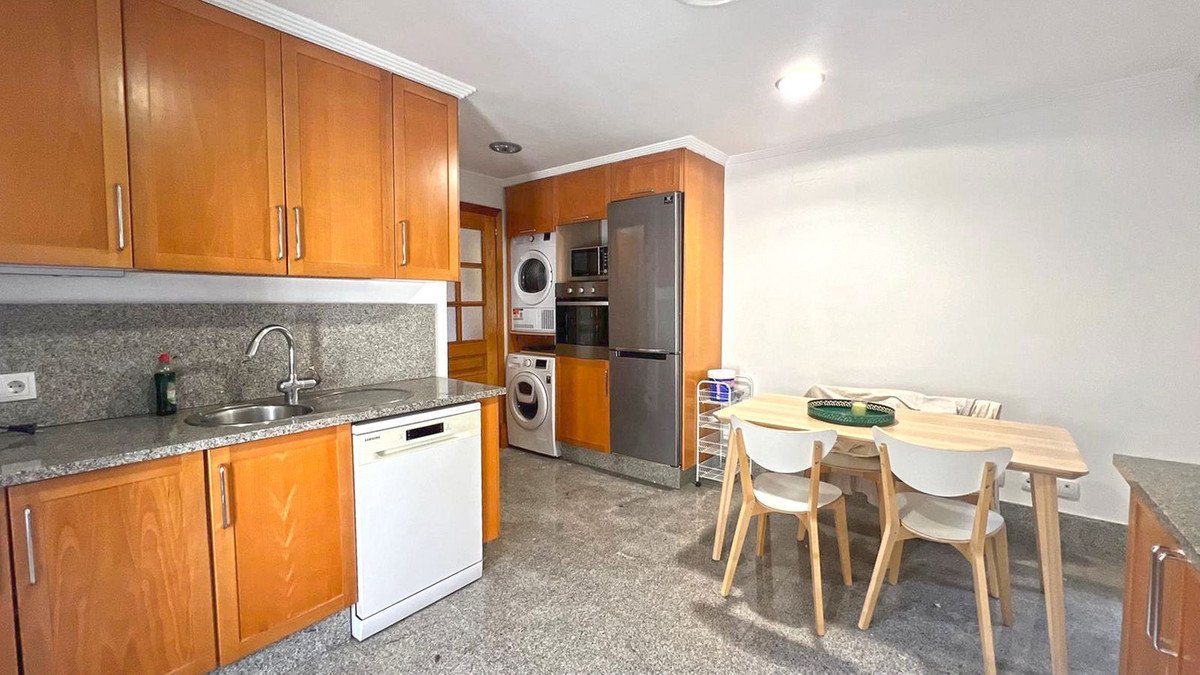 3 Bed Semi-Detached House in Marbella
