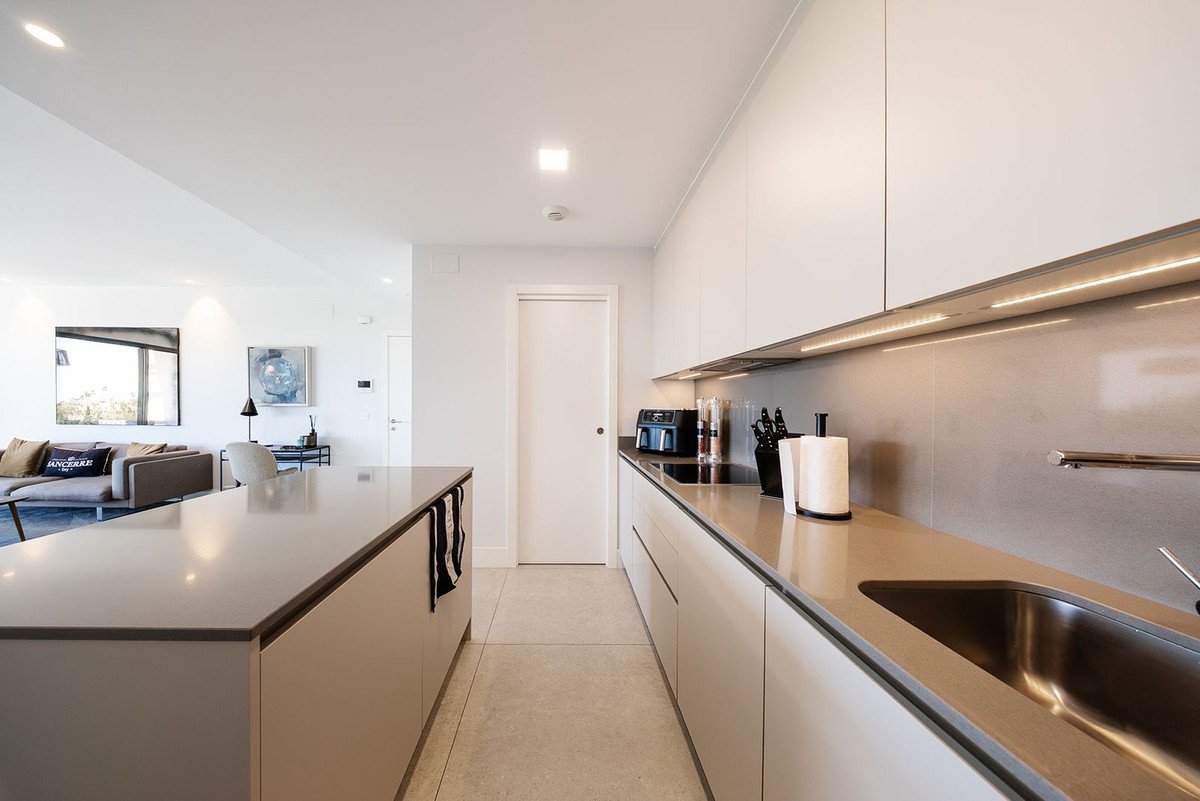 2 Bed Middle Floor Apartment in La Quinta