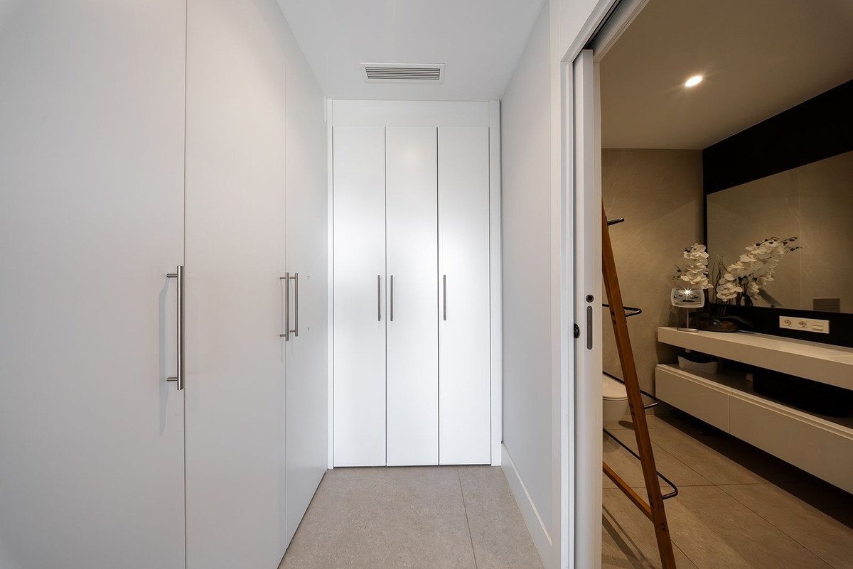 2 Bed Middle Floor Apartment in La Quinta