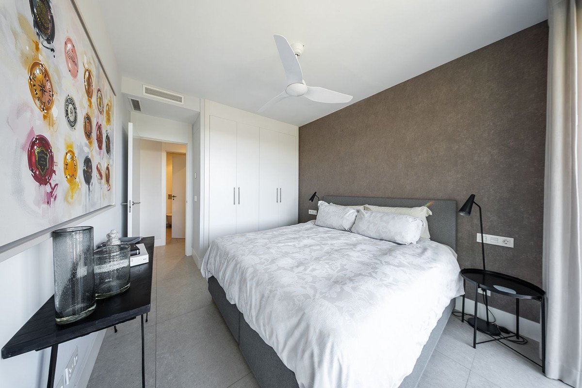 2 Bed Middle Floor Apartment in La Quinta
