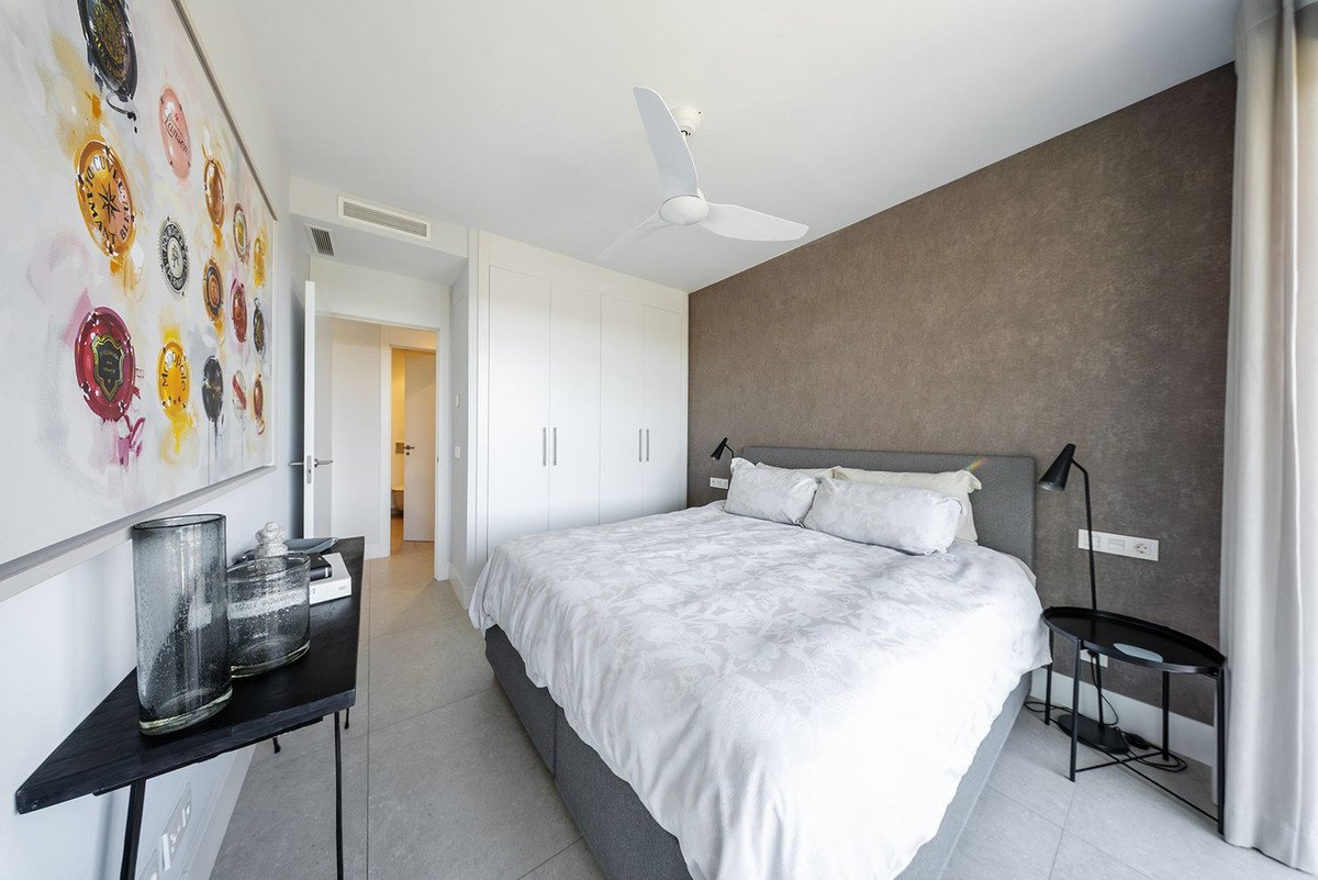 2 Bed Middle Floor Apartment in La Quinta