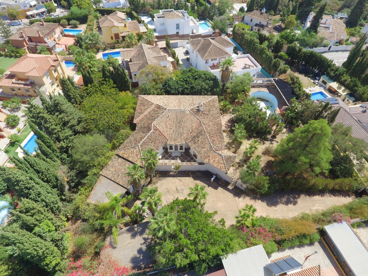 6 Bed Detached Villa in Marbella