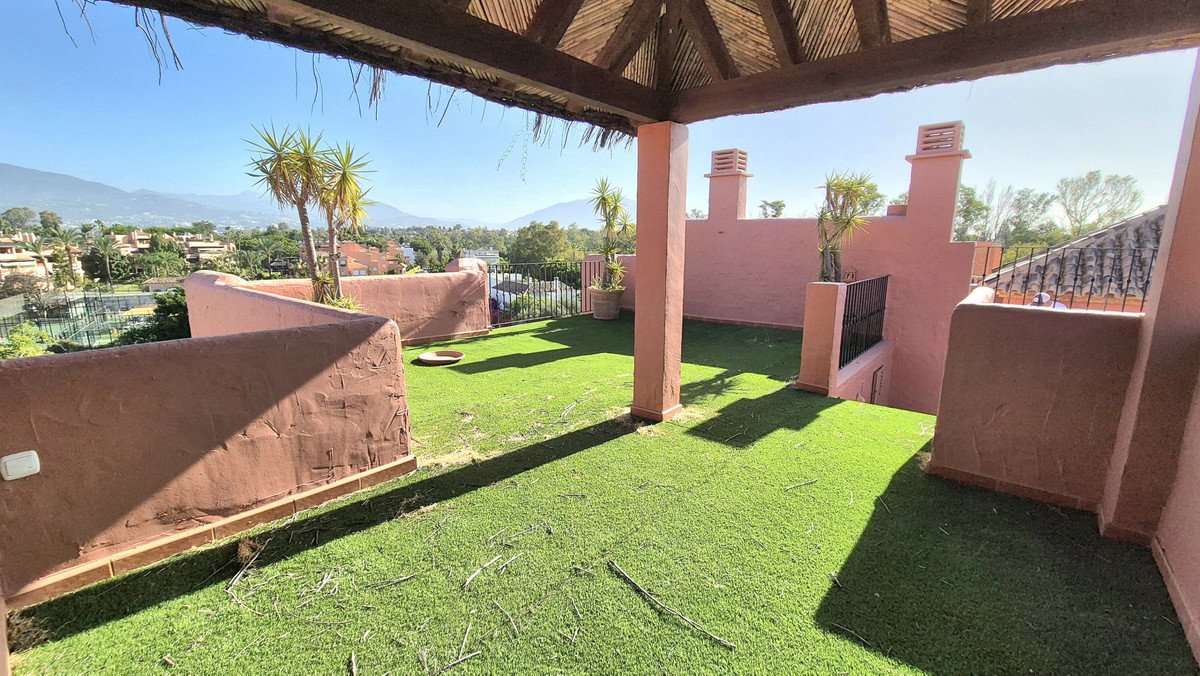 3 Bed Penthouse Duplex in Guadalmina Baja