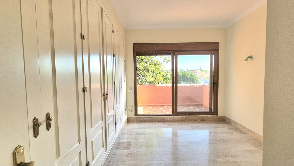 3 Bed Penthouse Duplex in Guadalmina Baja