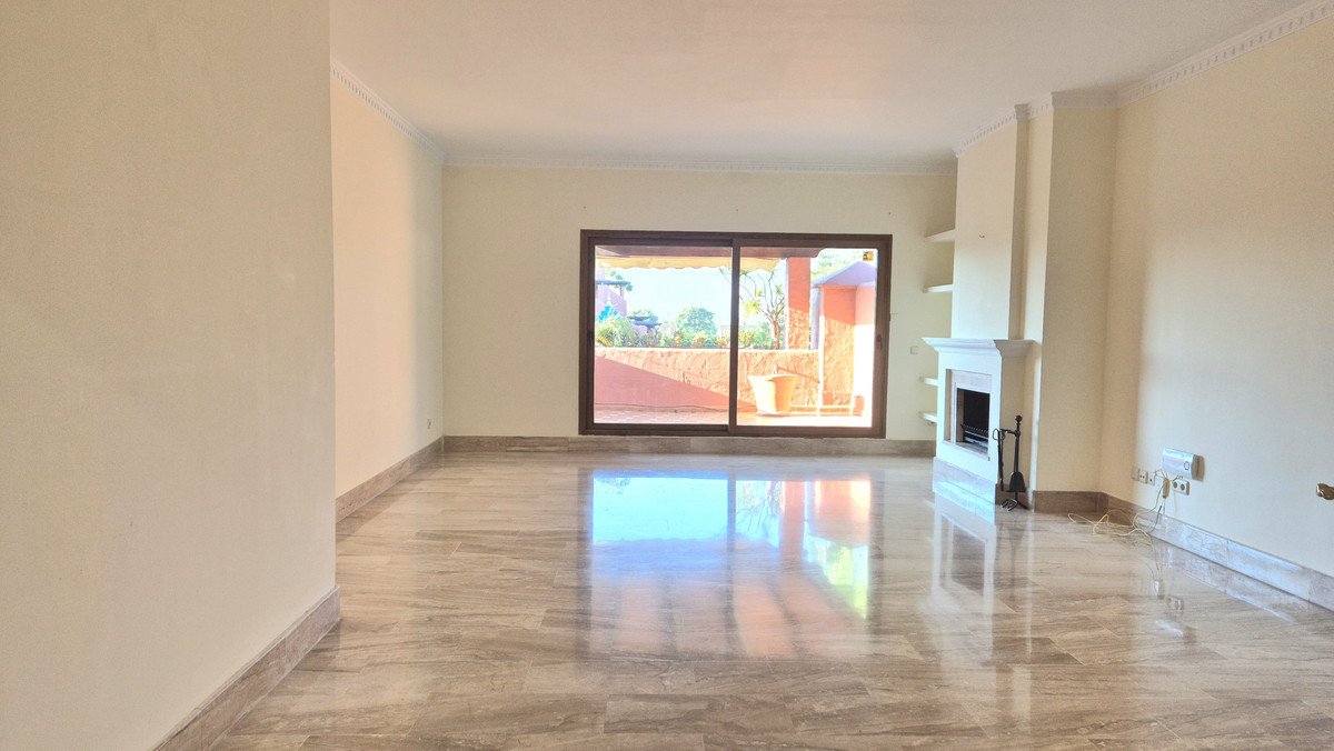 3 Bed Penthouse Duplex in Guadalmina Baja