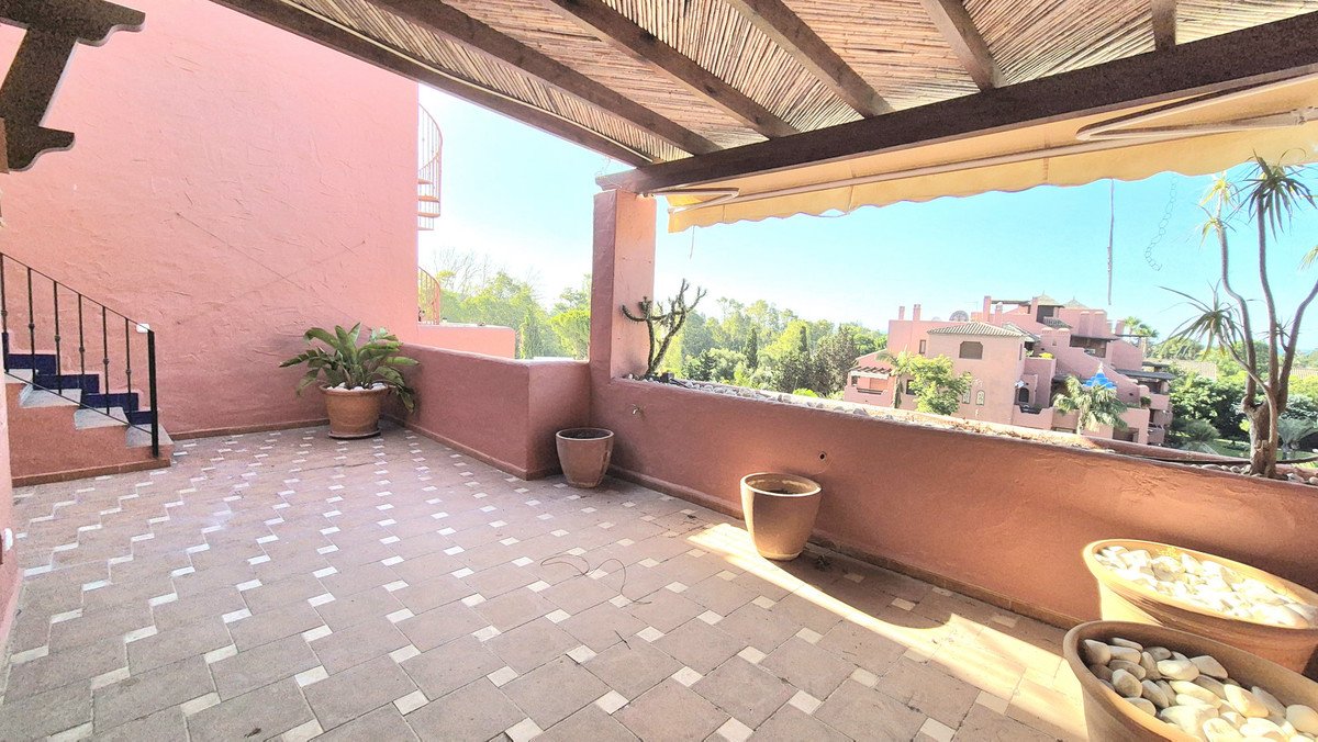 3 Bed Penthouse Duplex in Guadalmina Baja