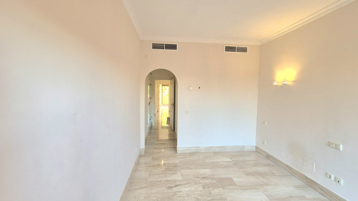 3 Bed Penthouse Duplex in Guadalmina Baja