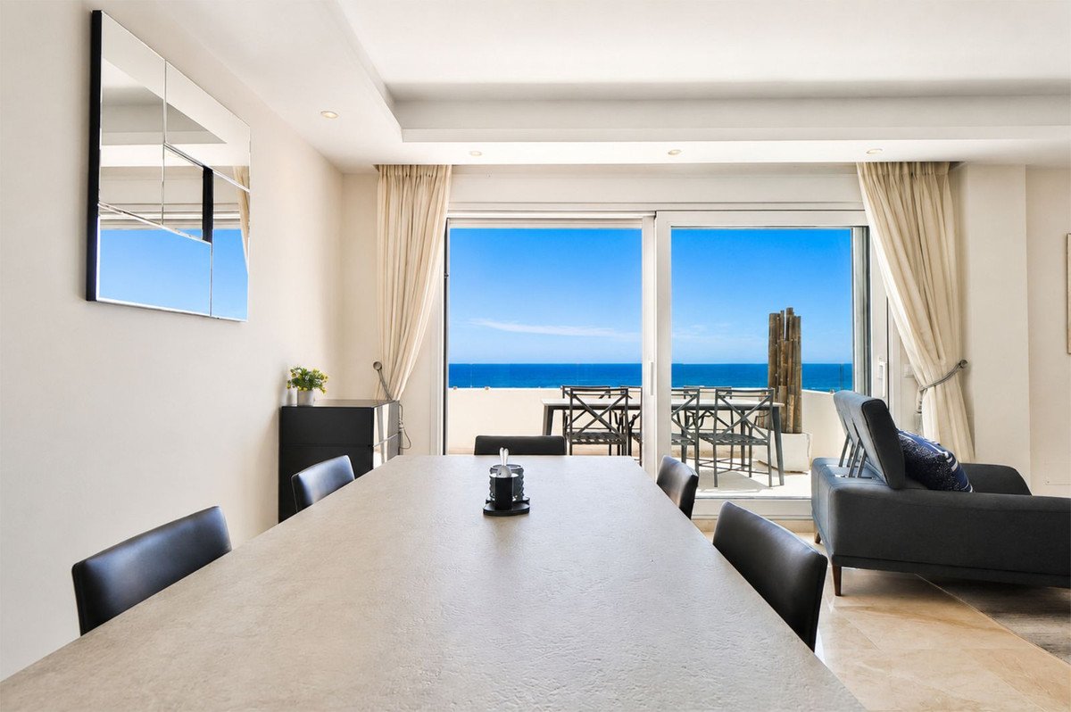5 Bed Penthouse Duplex in Cabopino