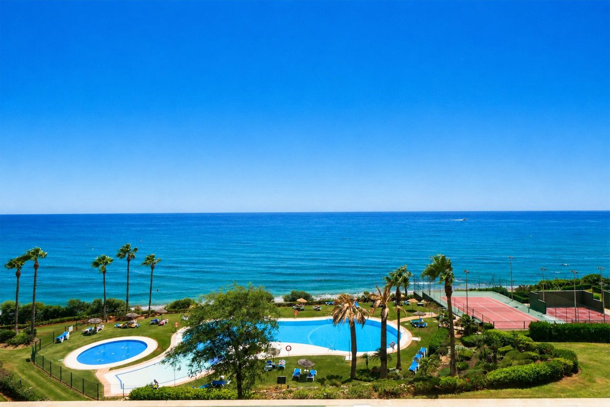 5 Bed Penthouse Duplex in Cabopino