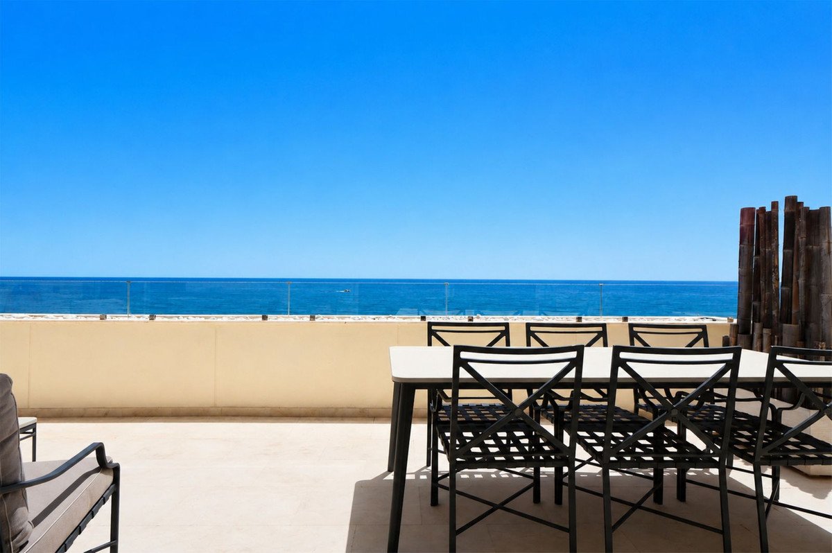 5 Bed Penthouse Duplex in Cabopino