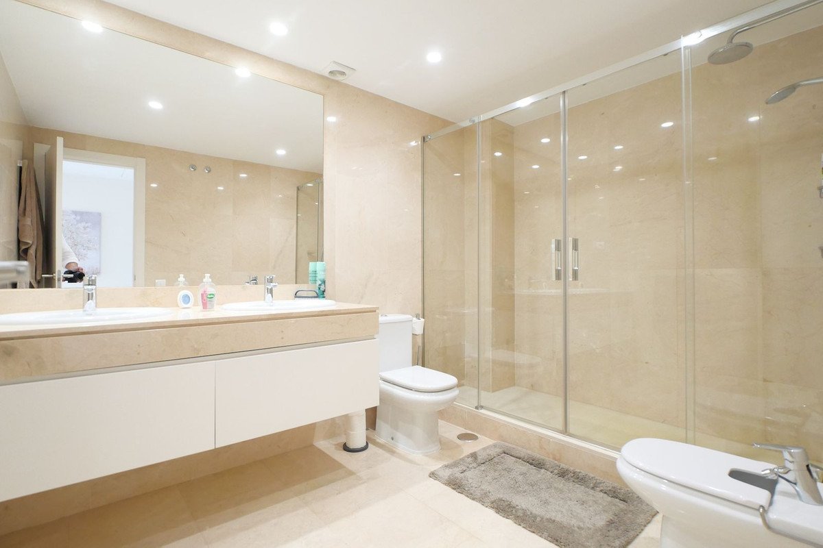 5 Bed Penthouse Duplex in Cabopino