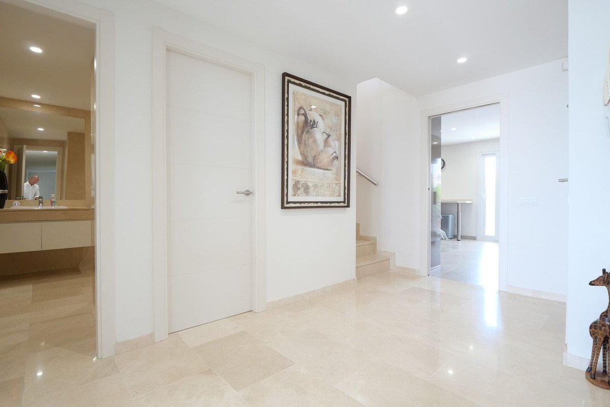 5 Bed Penthouse Duplex in Cabopino