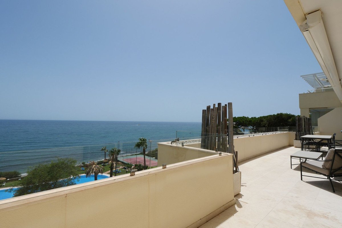 5 Bed Penthouse Duplex in Cabopino
