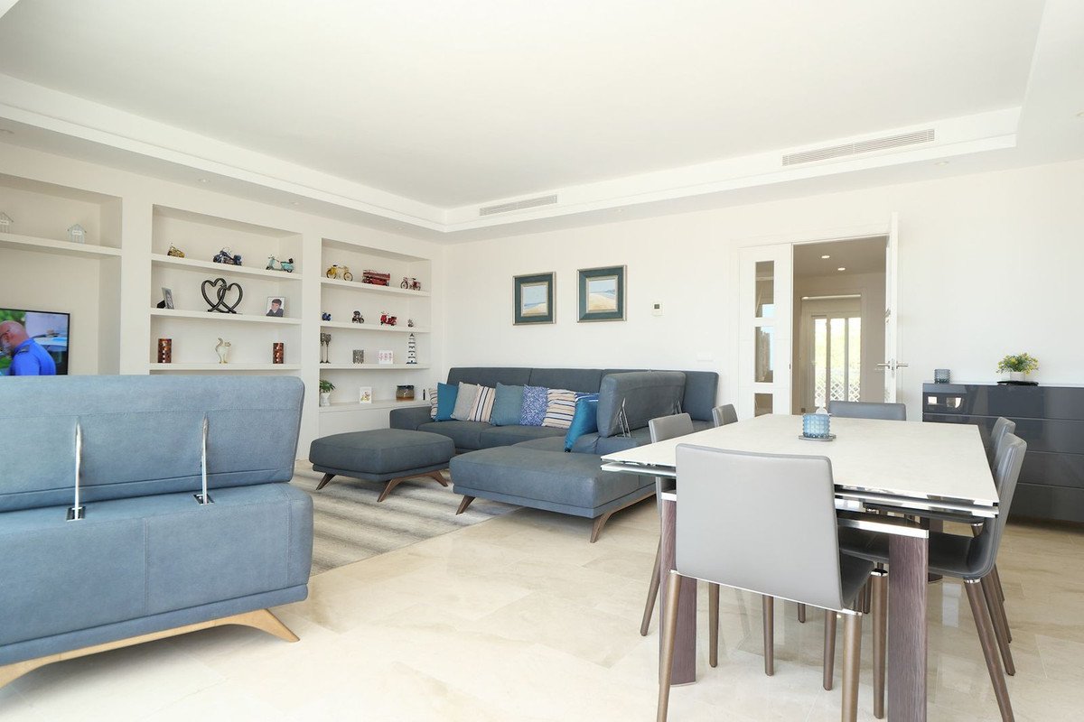 5 Bed Penthouse Duplex in Cabopino