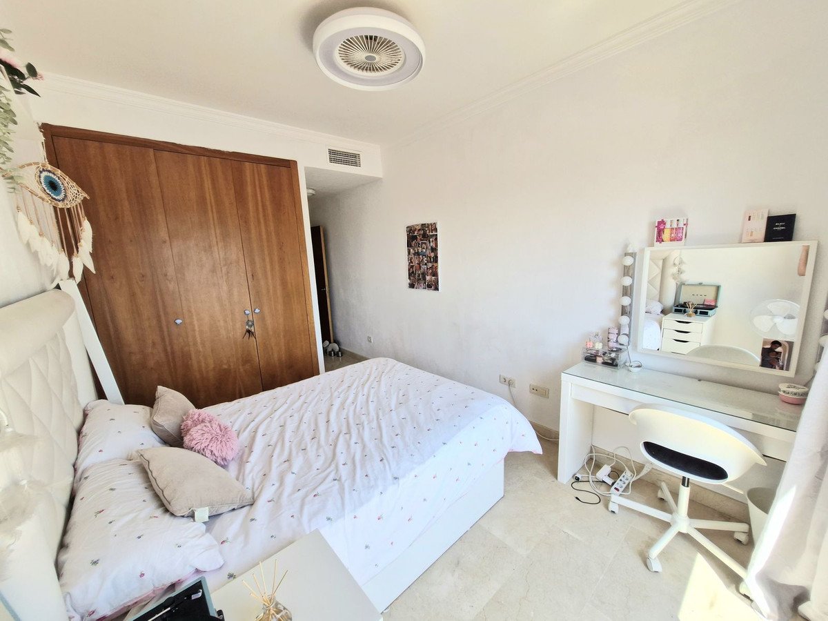 3 Bed Semi-Detached House in Estepona