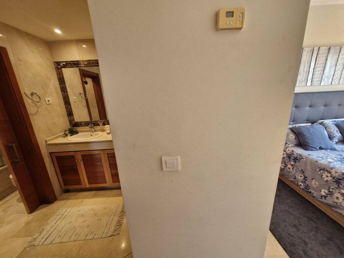 3 Bed Semi-Detached House in Estepona