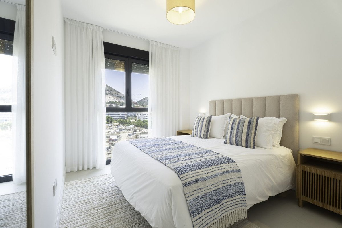 3 Bed Middle Floor Apartment in El Higueral