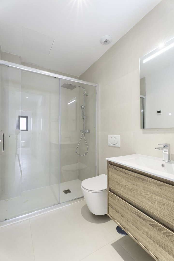 3 Bed Middle Floor Apartment in El Higueral