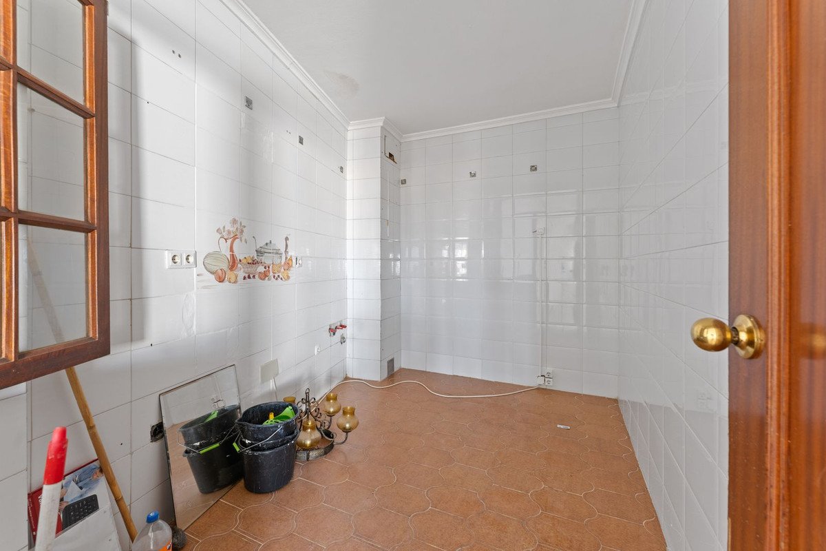 1 Bed Middle Floor Apartment in Mijas