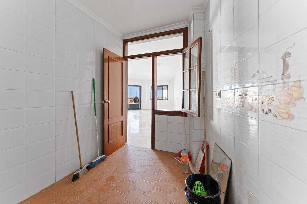 1 Bed Middle Floor Apartment in Mijas