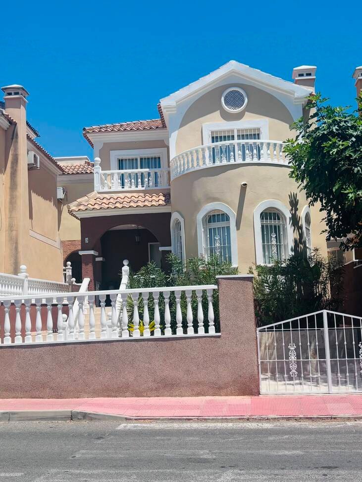 3 Bed Detached Villa in Blue Lagoon