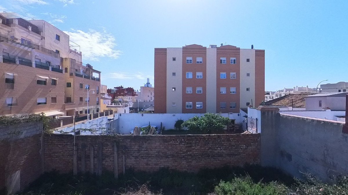 Residential Plot in Teatinos
