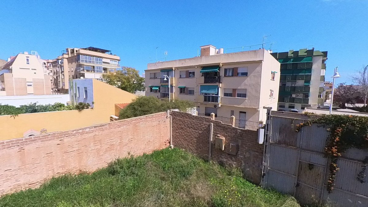 Residential Plot in Teatinos