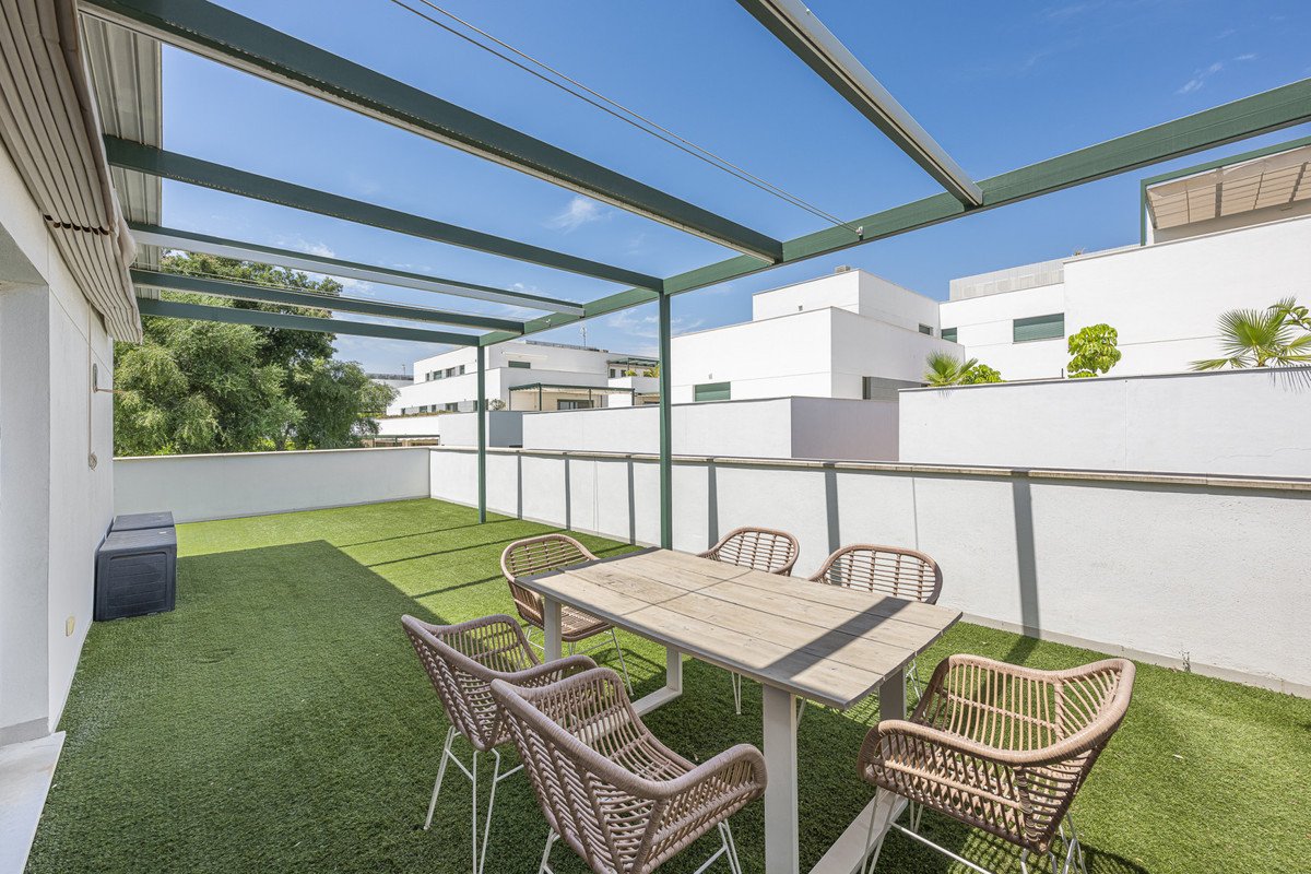 4 Bed Middle Floor Apartment in Sotogrande