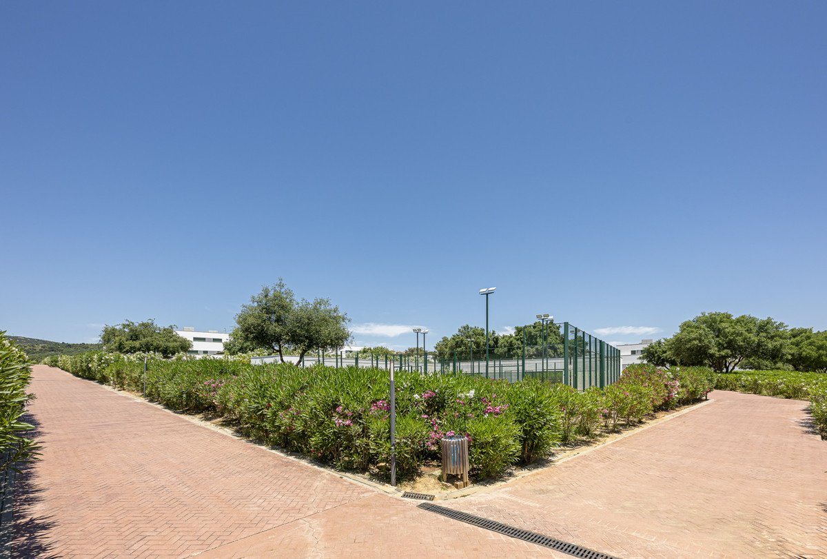 4 Bed Middle Floor Apartment in Sotogrande