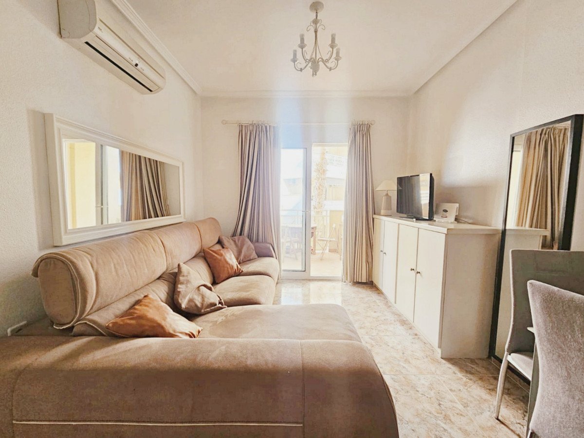 2 Bed Ground Floor Apartment in Orihuela Costa