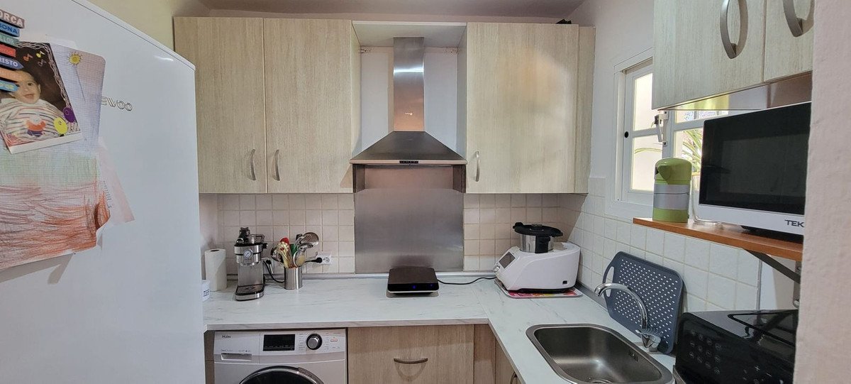 2 Bed Middle Floor Apartment in El Faro