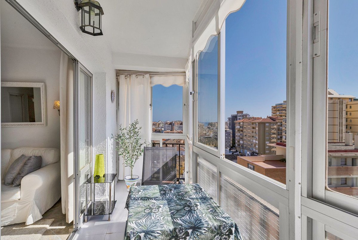 2 Bed Middle Floor Apartment in Los Boliches