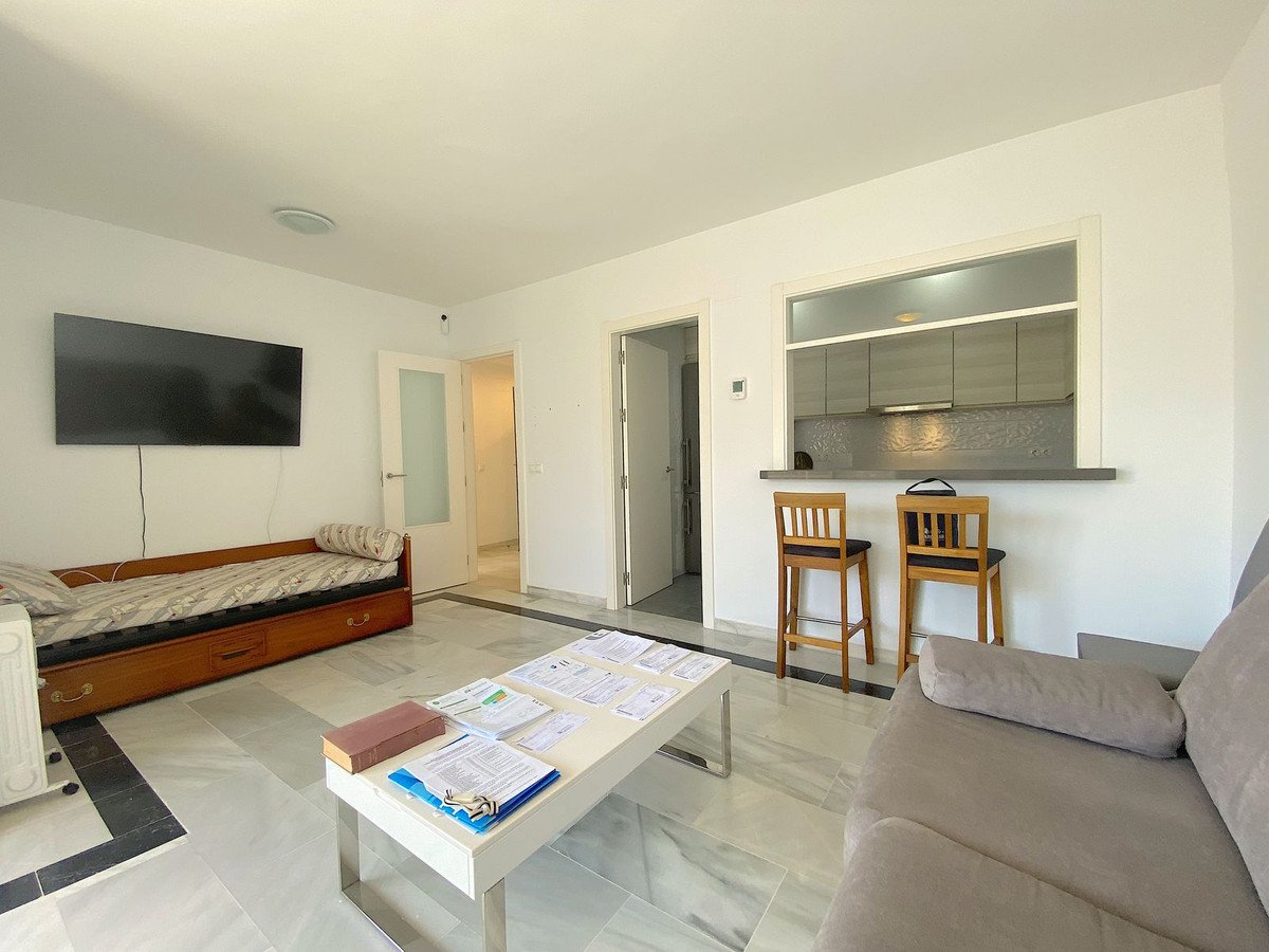 1 Bed Middle Floor Apartment in Fuengirola