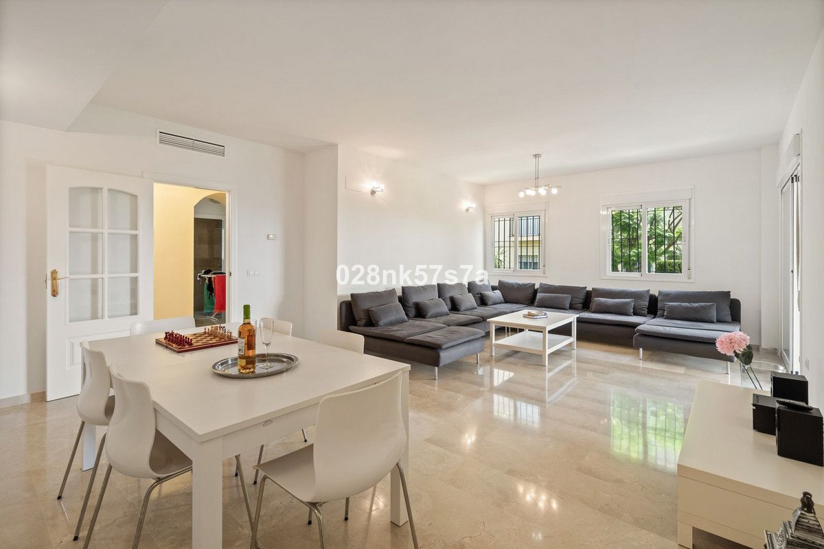3 Bed Ground Floor Apartment in El Faro
