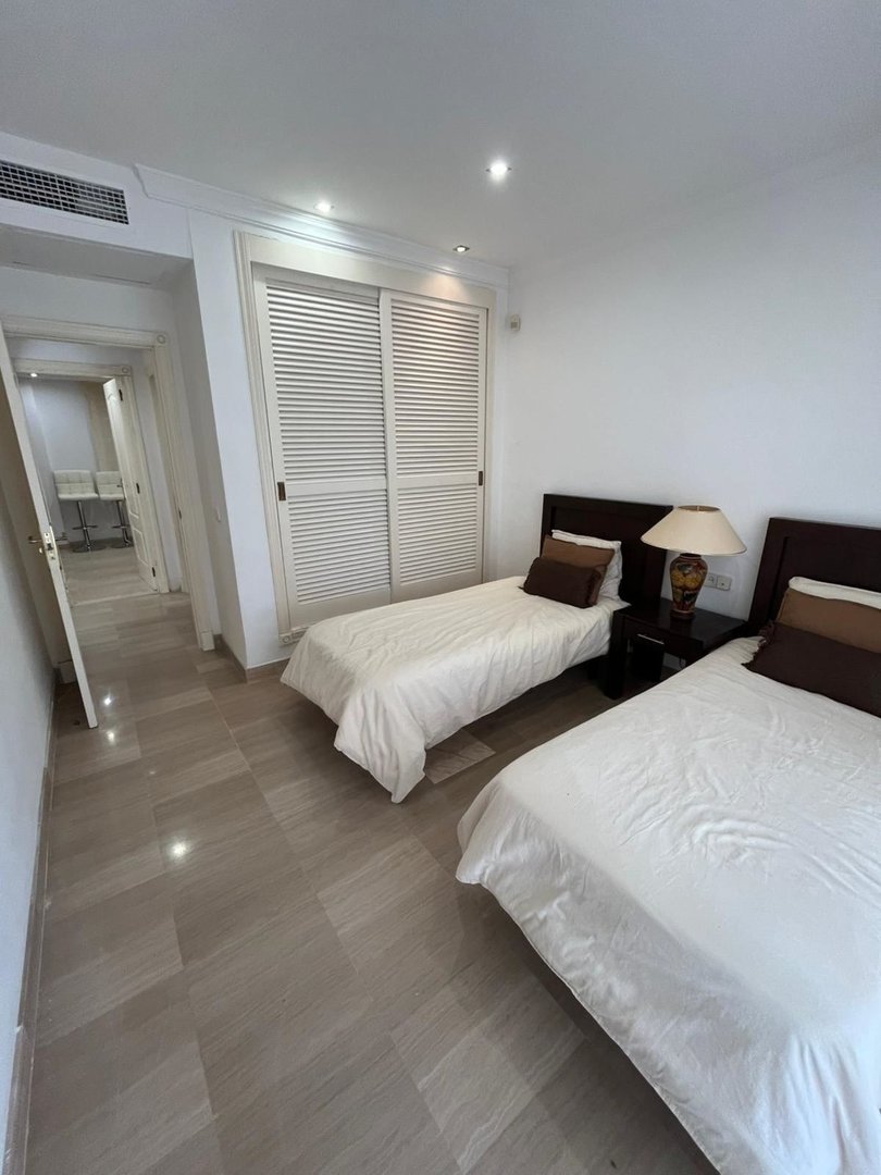 3 Bed Ground Floor Apartment in Bahía de Marbella