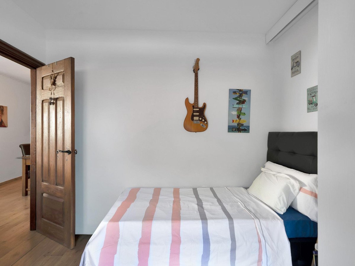 6 Bed Apartment Complex in Ojén