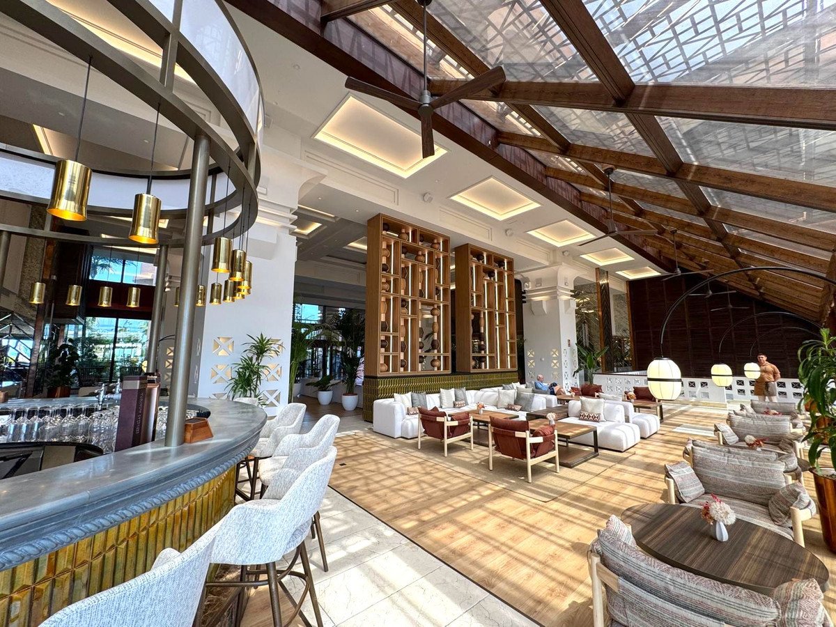 2 Bed Middle Floor Apartment in New Golden Mile
