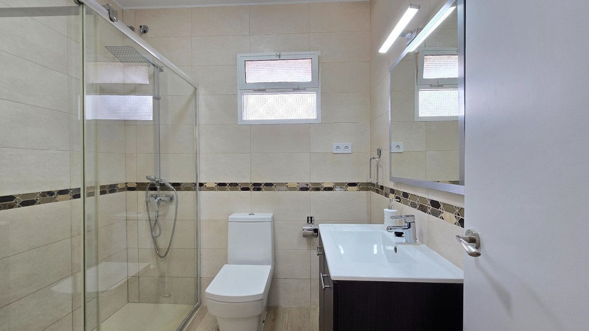 5 Bed Detached Villa in Torremolinos