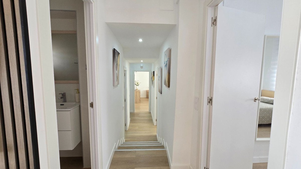 5 Bed Detached Villa in Torremolinos