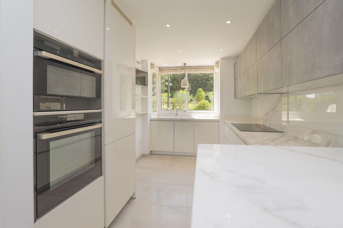 3 Bed Semi-Detached House in Bahía de Marbella