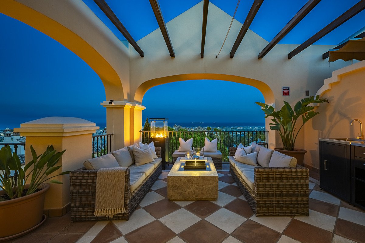 3 Bed Penthouse in La Quinta