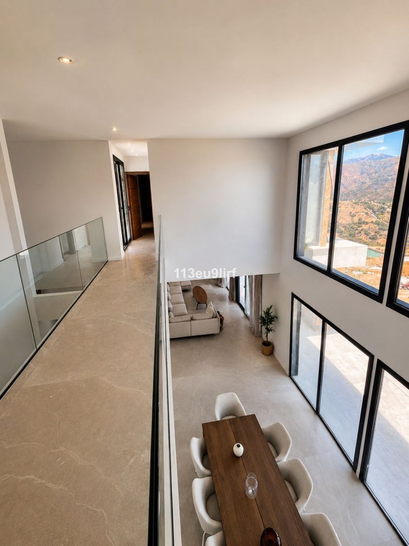 5 Bed Detached Villa in La Cala Golf