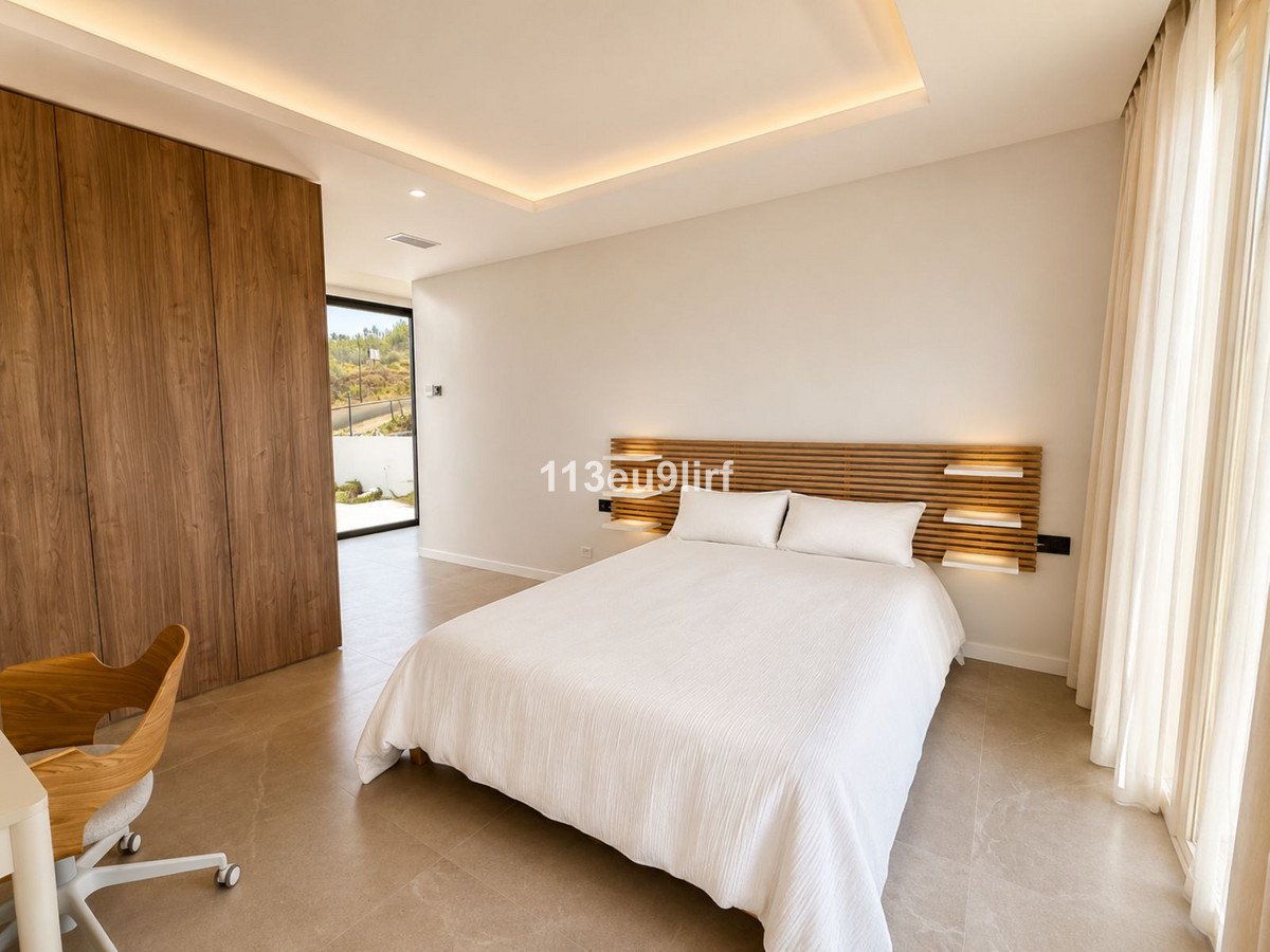 5 Bed Detached Villa in La Cala Golf