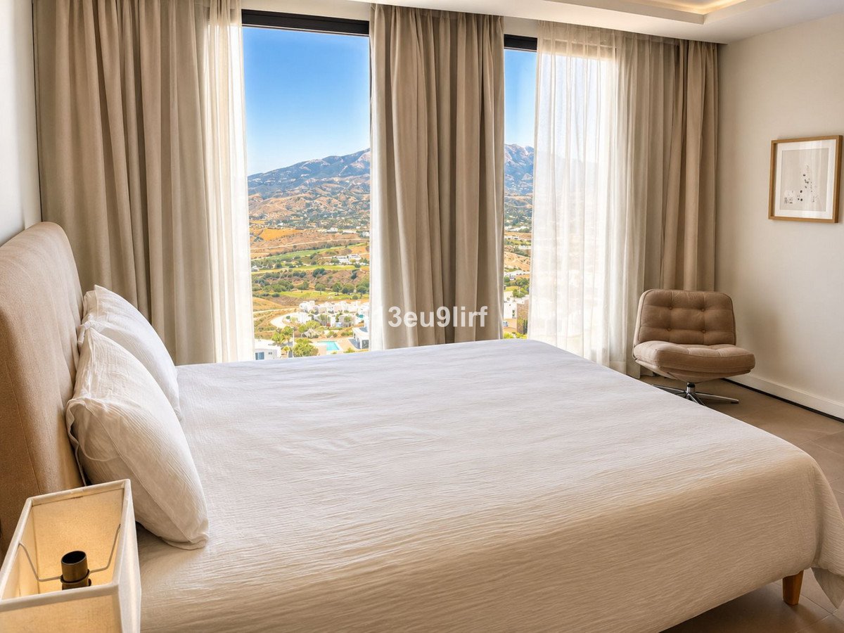 5 Bed Detached Villa in La Cala Golf