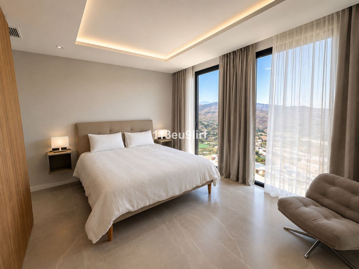 5 Bed Detached Villa in La Cala Golf